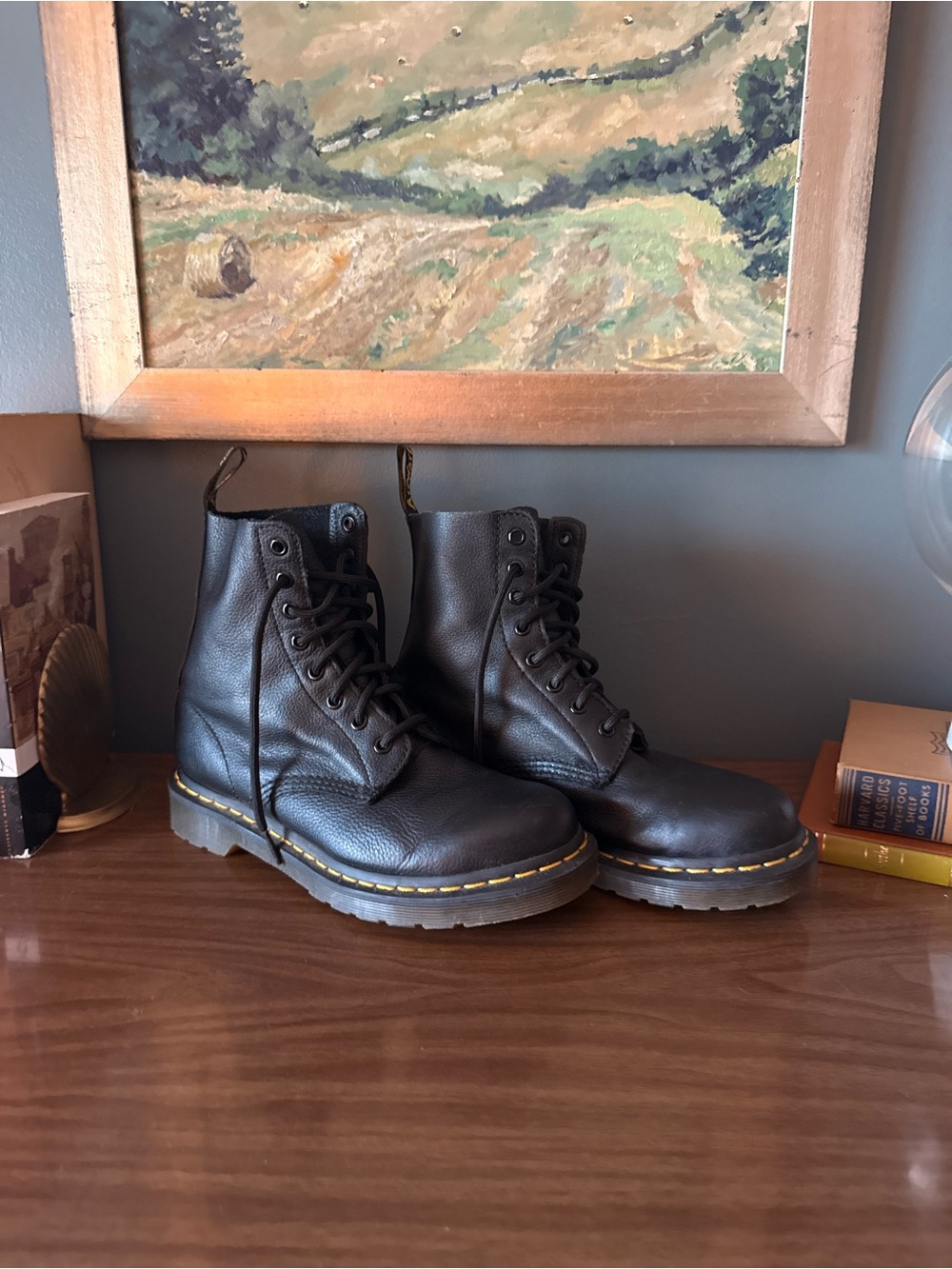 Doc Martens Pascal 1460 Soft Leather Lace Up Boot size US 8 EU 39